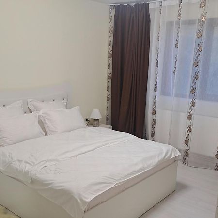 Apartament Teo Iasi Luaran gambar